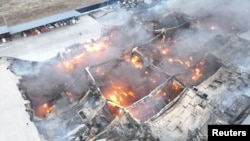 지난 6일 우크라이나 남부 니코폴에 있는 쇼핑몰이 러시아의 무인기 공격으로 파괴된 못습. (자료 사진)