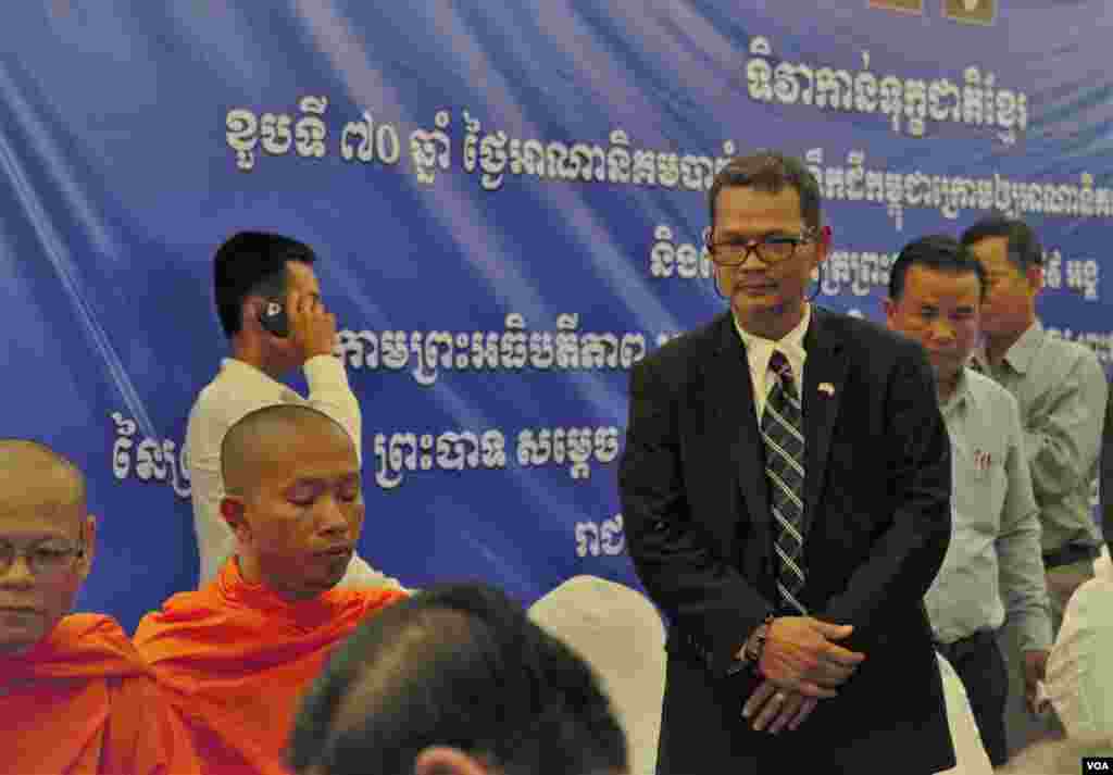 លោក មាជ សុវណ្ណារ៉ា សកម្មជនបក្សជំទាស់ ចូលរួមកម្មវិធីរំឭកខួប៧០ឆ្នាំនៃការបាត់បង់ទឹកដីកម្ពុជាក្រោម ដែលធ្វើឡើងនៅខណ្ឌសែនសុខ រាជធានីភ្នំពេញ កាលពីថ្ងៃទី៤ ខែមិថុនា ឆ្នាំ២០១៩។ (អូន ឆេងប៉រ/VOA)