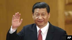 Xi Jinping diangkat menjadi pemimpin baru Partai Komunis yang berkuasa di Tiongkok, sekaligus ketua komisi militer di negara itu (15/11).
