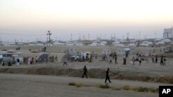 시리아 국경인근 바지드 칸달라 난민촌에 들어온 이라크 소수민족 야지디족.