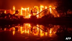 Kuća izgorela u Redingu, Kaliforniji