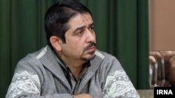 سراج الدین میردامادی تنها یکی از دهها روزنامه نگار و فعال حقوق مدنی است که در ایران در حبس به سر می برد.