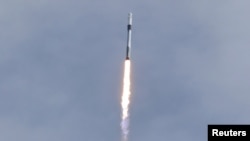 시험발사 중인 팰컨9 로켓 (자료사진)