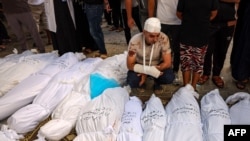 د غزې په تړانګې باندې د اسرائیل په هوايي بریدونو کې ګڼ شمېر ماشومان هم وژل شويدي.