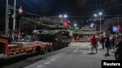 ក្រុម​ទាហាន​ស៊ីឈ្នួល Wagner ចាប់​ផ្ដើម​ដក​កងកម្លាំង​ចេញ​ពី​ក្រុង Rostov-on-Don ប្រទេស​រុស្ស៊ី ថ្ងៃទី ២៤ ខែមិថុនា ឆ្នាំ២០២៣។ 