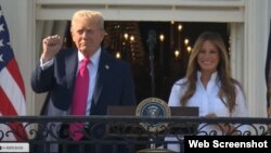 دونالد ترامپ، رئيس جمهوری آمریکا در کنار ملانیا ترامپ، بانوی اول آمریکا