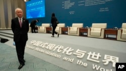 资料照：中国前驻美大使崔天凯在上海出席“中国式现代化与世界”研讨会。（2023年4月21日）