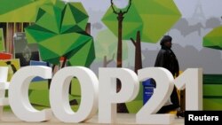 多国在巴黎气变峰会上承诺应对环境挑战