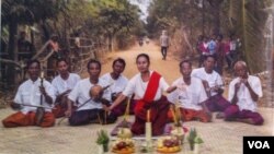 ក្រុម​ភ្លេង​ខ្មែរ​បុរាណ​​សម្តែង​បទភ្លេងចាស់ៗ​​ដែល​ជិត​ផុត​រលត់។​​