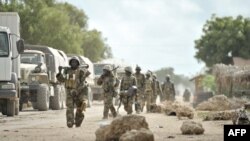 Les shebab combattent depuis 2007 le gouvernement fédéral soutenu par la communauté internationale. (photo d'illustration)