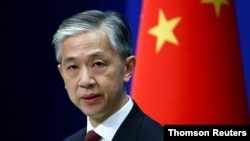 រូប​ឯកសារ៖ លោក Wang Wenbin អ្នក​នាំពាក្យ​ក្រសួង​ការ​បរទេស​ចិន​​​ថ្លែង​នៅ​ក្នុង​សន្និសីទ​ព័ត៌មាន​មួយ​នៅ​ក្រុង​ប៉េកាំង​​កាល​ពី​ឆ្នាំ​២០២០។