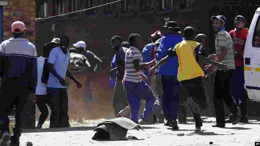 Kai Hari Kan Baki A Afrika Ta Kudu.