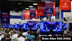 Le premier débat Trump-Clinton, Hofstra University. (Brian Allen VOA)