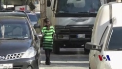 防盘剥乞讨儿童 黎巴嫩超市用益币代现金