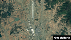 29일 탄도미사일이 발사된 평양 순안 비행장을 찍은 구글어스 위성사진.