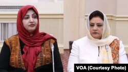 حوا علم نورستانی (راست) و زهره بیان شینواری