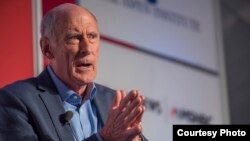 댄 코츠 미국 국가정보국 국장. 사진 제공: Aspen Security Forum.