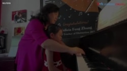 Four-year-old Girl Became Piano Player in One Year