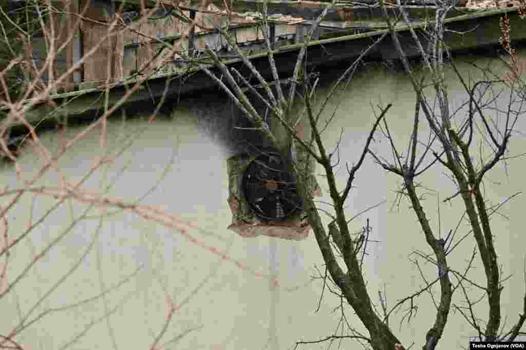 Remains of night club in Kochani, North Macedonia, where fire took at least 59 young lifes, and more than 150 injured.