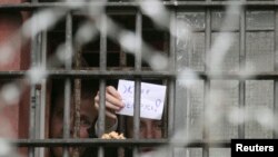 Բելառուսում բռնադատված լրագրողների մեծամասնությունը (71%) մեղադրվում է «հակապետական ​​գործունեության» մեջ։ Գրեթե կեսը պատիժը կրում հինգ և ավելի տարի ժամկետով։