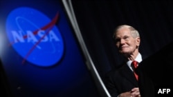 빌 넬슨 미 항공우주국(NASA) 국장이 14일 워싱턴 D.C.에 있는 나사 본부에서 새 미확인비행현상(UAP) 보고서에 관한 기자회견을 열고 있다. (자료사진)