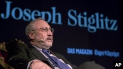 Joseph Stiglitz, prix Nobel en 2001, est régulièrement cité par Marine Le Pen.