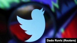 Ukoliko posao bude zaključen Mask, najbogatiji čovek na svetu, postao bi vlasnik jedne od najuticajnijih medijskih platformi (Foto: REUTERS/Dado Ruvic)