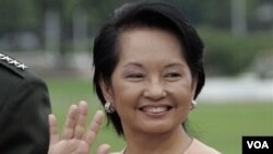 Mantan Presiden Filipina, Gloria Macapagal Arroyo masuk 'daftar cekal'.