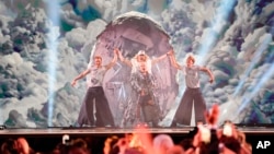 اجرای نماینده فنلاند در بخش نخست مرحله نیمه‌نهایی شصت‌وهشتمین دوره یوروویژن – ۱۸ اردیبهشت ۱۴۰۳ 