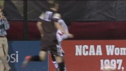 Tim Sepakbola Universitas Maryland - VOA Sports