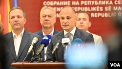 Венко Филипче ѝ ја пренел загриженоста на Гордана Сиљановска-Давкова за случувањата во Агенцијата за национална безбедност и Агенцијата за разузнавање и укажал дека таа треба да интервенира