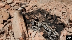 ទីតាំងមួយ​​ក្នុង​ទីក្រុង Mecca ប្រទេស​អារ៉ាប៊ីសាអូឌីត ដែល​ប៉ូលិស​បាន​វាយ​ឆ្មក់​លើ​អាគារ​កម្ពស់​៣​ជាក់​មួយ។ នៅ​ទី​នោះ ជន​សង្ស័យ​ជា​ភេរវជន​បាន​បំផ្ទុះ​អត្តឃាត។