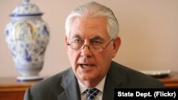 Menlu AS Rex Tillerson di Palazzo Ducale, Lucca, Italia, 11 April 2017. 