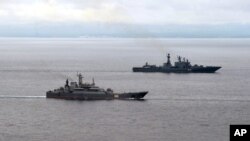 香港中文大学校园：标语牌呼吁学生停课