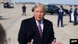 ډونالد ټرمپ په اندریو هوايي اډه کې خبریالانو سره د خبرو پر مهال