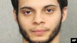 Osumnjičeni za napad na aerodromu u Floridi, Esteban Santijago 