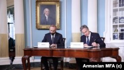 ԱՄՆ-ի պետքարտուղար Էնթոնի Բինքենն ու Հայաստանի արտգործնախարար Արարատ Միրզոյանը