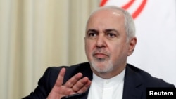 រូបឯកសារ៖ រដ្ឋមន្រ្តីការបរទេសអ៊ីរ៉ង់លោក Javad Zarif ថ្លែងអំឡុងពេលសន្និសីទសារព័ត៌មានជាមួយរដ្ឋមន្រ្តីការបរទេសរុស្ស៊ីលោក Sergei Lavrov នៅក្រុងមូស្គូ ប្រទេសរុស្ស៊ី កាលពីថ្ងៃទី០២ ខែកញ្ញា ឆ្នាំ២០១៩។ 