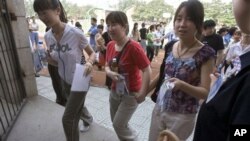 Etudiantes chinoises, Pékin, le 7 juin 2006. (AP Photo/Ng Han Guan)
