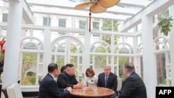 도널드 트럼프 미국 대통령과 김정은 국방위원장이 지난해 2월 베트남 하노이 소피텔 레전드 메트로폴 호텔에서 2차 정상회담을 했다.