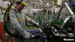 Marokashdagi avtomobil ehtiyot qismlarini ishlab chiqaruvchi zavod, 21-fevral, 2013-yil.