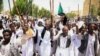 Manifestation de soutien à l'armée soudanaise dans la ville de Port Soudan, au Soudan, le 8 mai 2023.