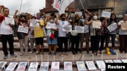 Aksi demo para kerabat korban perang narkoba saat putusan ICC membuka jalan bagi penyelidikan atas pembunuhan di Filipina. 