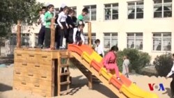 Amerikalik qurib bergan bolalar maydonchasi