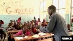 Koat Reath is a refugee from South Sudan who teaches young refugees at the Jewi refugee camp in Gambella, Ethiopia. (Photo: UNHCR)