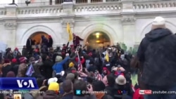 Një vit më pas, vazhdon hetimi për sulmin ndaj Kapitolit