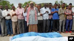 Jana'izar wasu 'yan jarida da aka kashe, Mohamed Abdikarim Moallim Adam, da Abdihakin Mohamed Omar, 