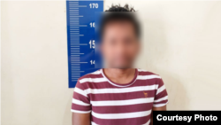 ជនឈ្មោះ​ នូវ​ ខ្លឹ​ង​ ហៅ​ មាន​ ពន្លក​ ហៅ​ បង​ តា ដែល​មាន​គណនី​ Tiktok​ ឈ្មោះ​ នាយ​ ប្រុ​ញ​ នៅ​ខេត្ត​កំពង់ចាម ត្រូវ​បាន​តុលាការ​​ខេត្ត​កំពង់​ចាម​ចោទ​ប្រកាន់​​ពី​បទ«ញុះញង់​បង្ក​ឲ្យ​មាន​ភាព​វឹកវរ​ធ្ងន់ធ្ងរ​ដល់​សន្តិ​សុខ​សង្គម»​។ (រូបថត​ពី​គេហទំព័រ​អគ្គស្នងការ​ដ្ឋាននគរបាល​ជាតិ) 