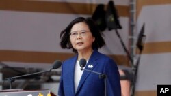 차이잉원 타이완 총통이 10일 타이완 건국 110주년 기념일(쌍십절) 행사에서 연설하고 있다. (2021년 10월 10일)