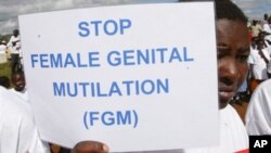 Aksi unjuk rasa menuntut dihentikannya mutilasi genital terhadap perempuan (foto: ilustrasi). 